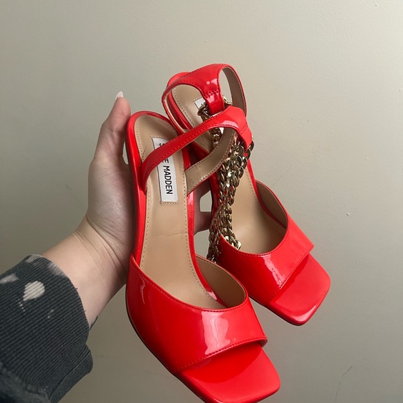Steve Madden Red Patent Leather Women's Heels - Picture 1 of 7